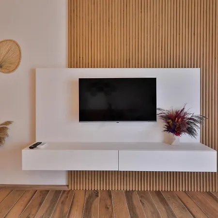 Nodus Tollens Apartment *