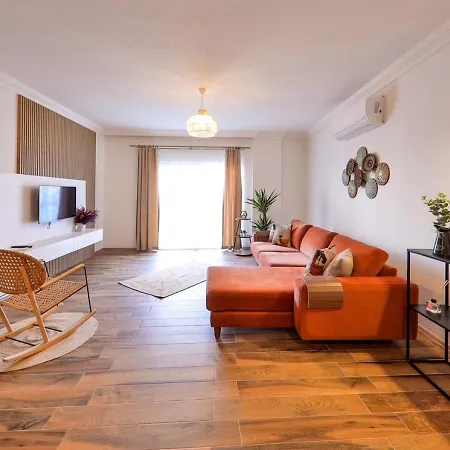 Apartment Nodus Tollens *
